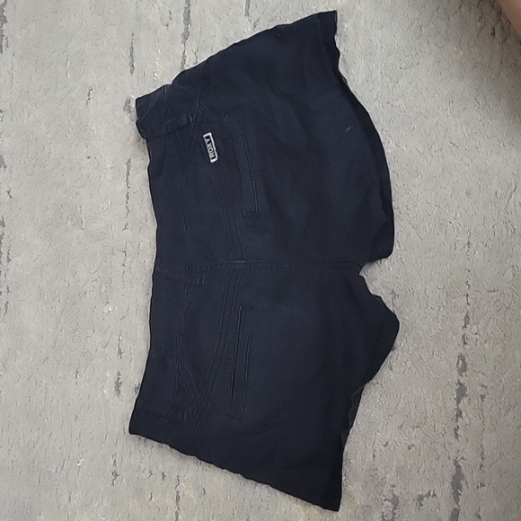 Roxy black shorts size 0 - Picture 3 of 4